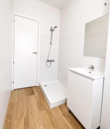 Cozy private room in Valencia - Gallery - 9
