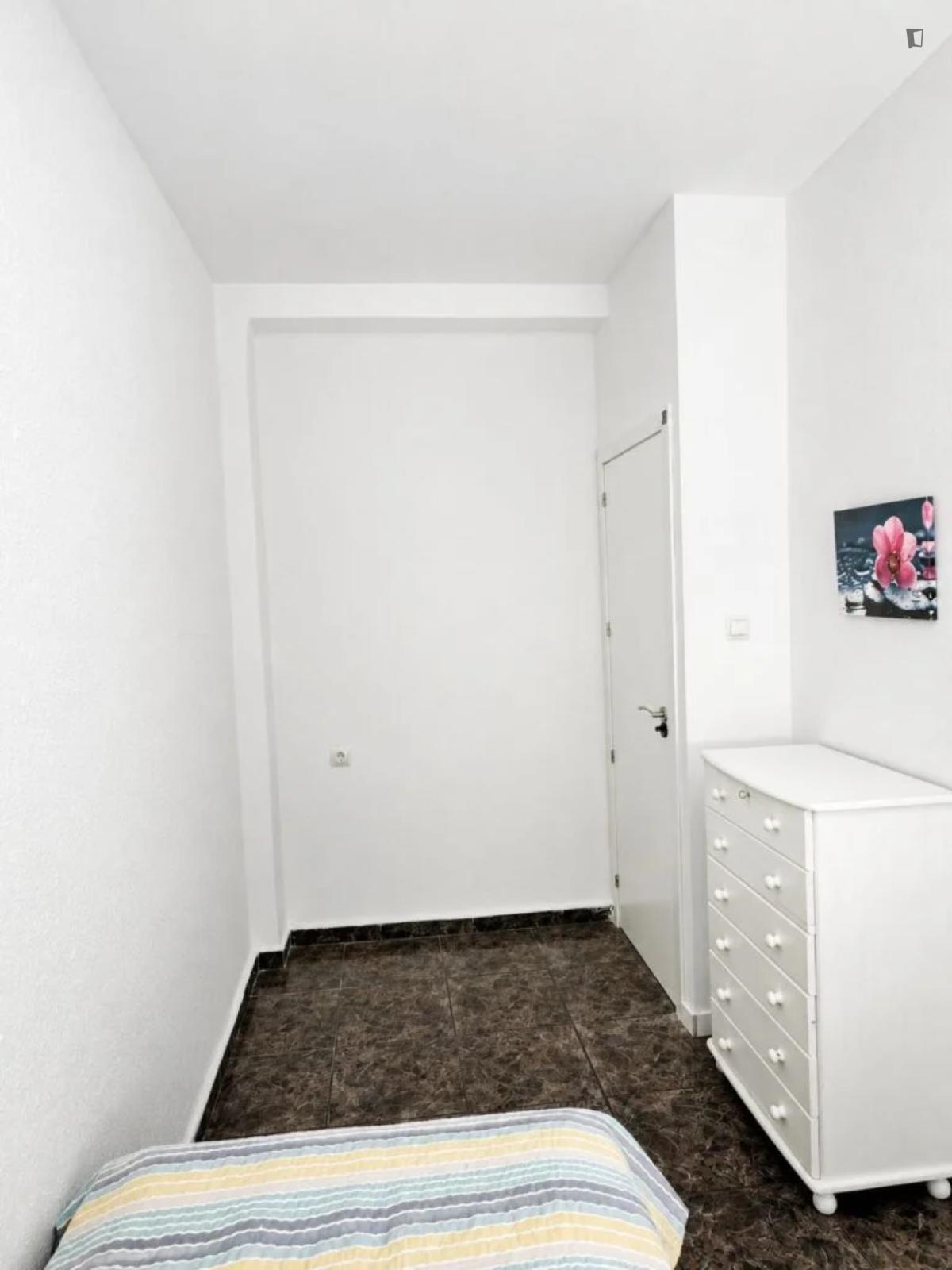 Cozy Private Room In Valencia - 6