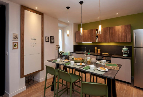 Room in Rue du Château, Moirans for 168 m² with 6 bedrooms - Gallery - 9