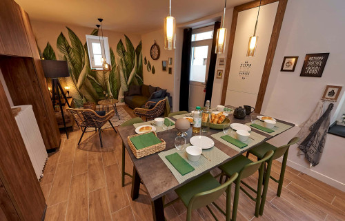 Room in Rue du Château, Moirans for 168 m² with 6 bedrooms - Gallery - 12