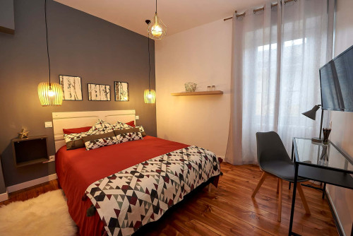 Room in Rue du Château, Moirans for 168 m² with 6 bedrooms