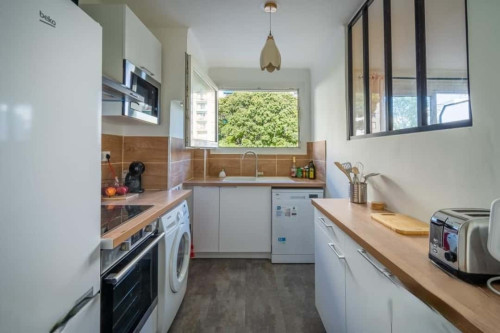 Room in Boulevard Romain Rolland, Marseille for 63 m² with 3 bedrooms - Gallery - 7