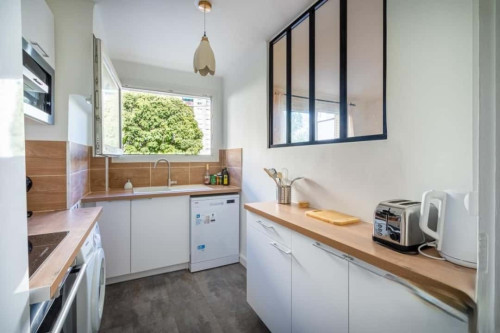 Room in Boulevard Romain Rolland, Marseille for 63 m² with 3 bedrooms - Gallery - 5