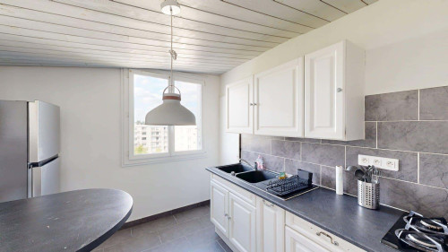 Room in Allée Jean Perrin, Rezé for 72 m² with 3 bedrooms - Gallery - 8