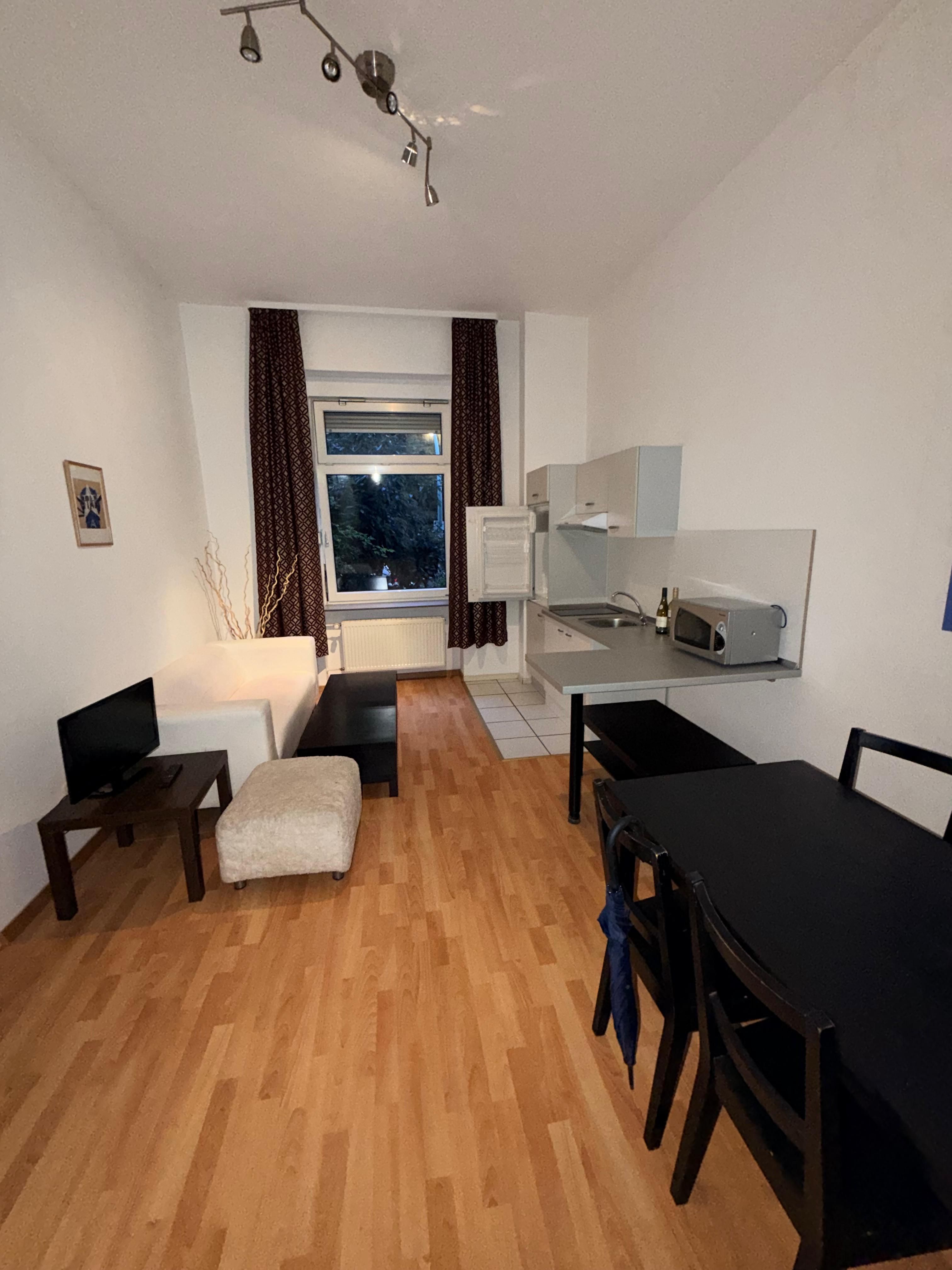 2-Room Apartment With Kitchen - Top Location In Frankfurt Nordend - 17