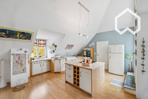 Quiet penthouse apartment with large roof terrace - Gallery - 13
