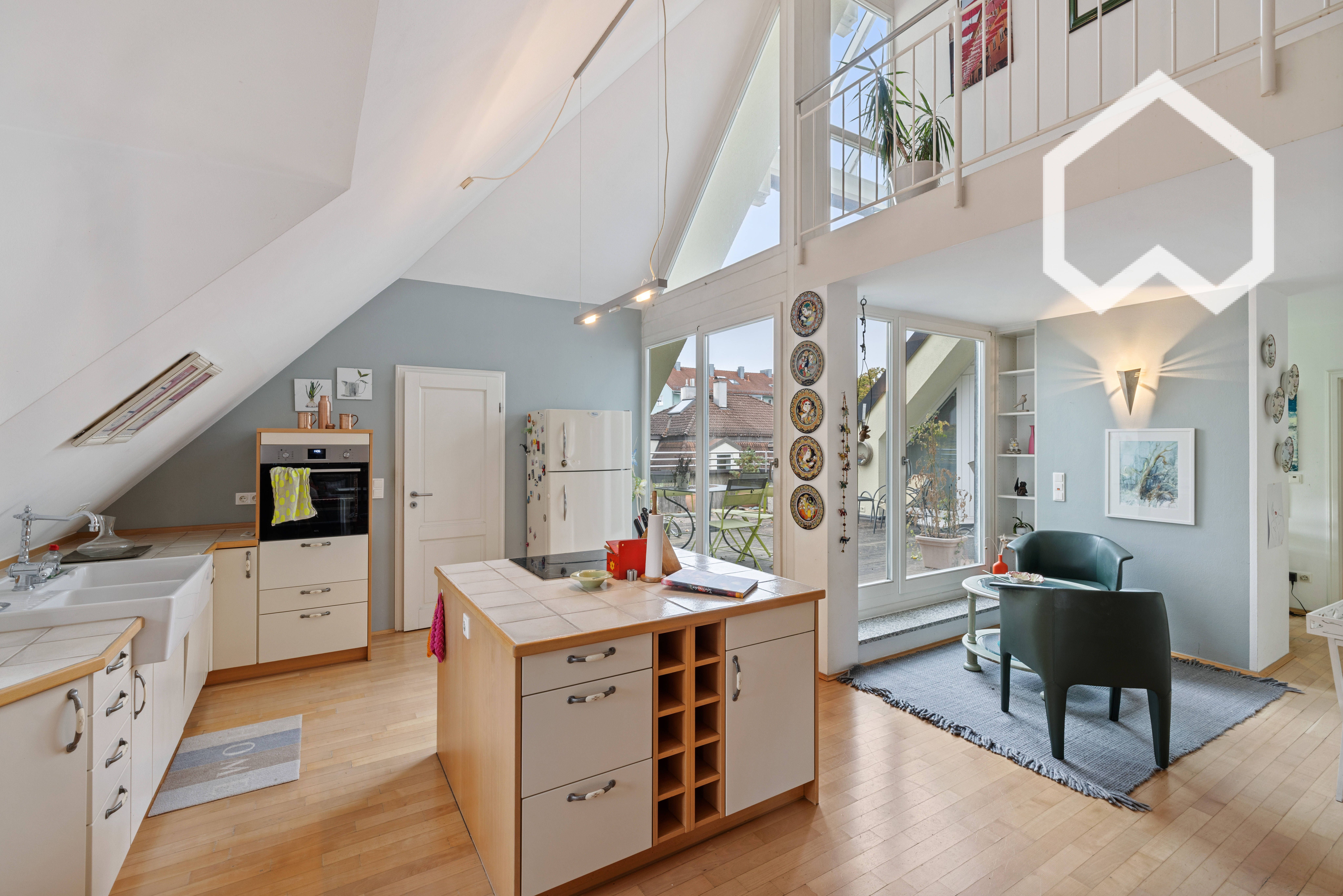 Quiet Penthouse Apartment With Large Roof Terrace - 2