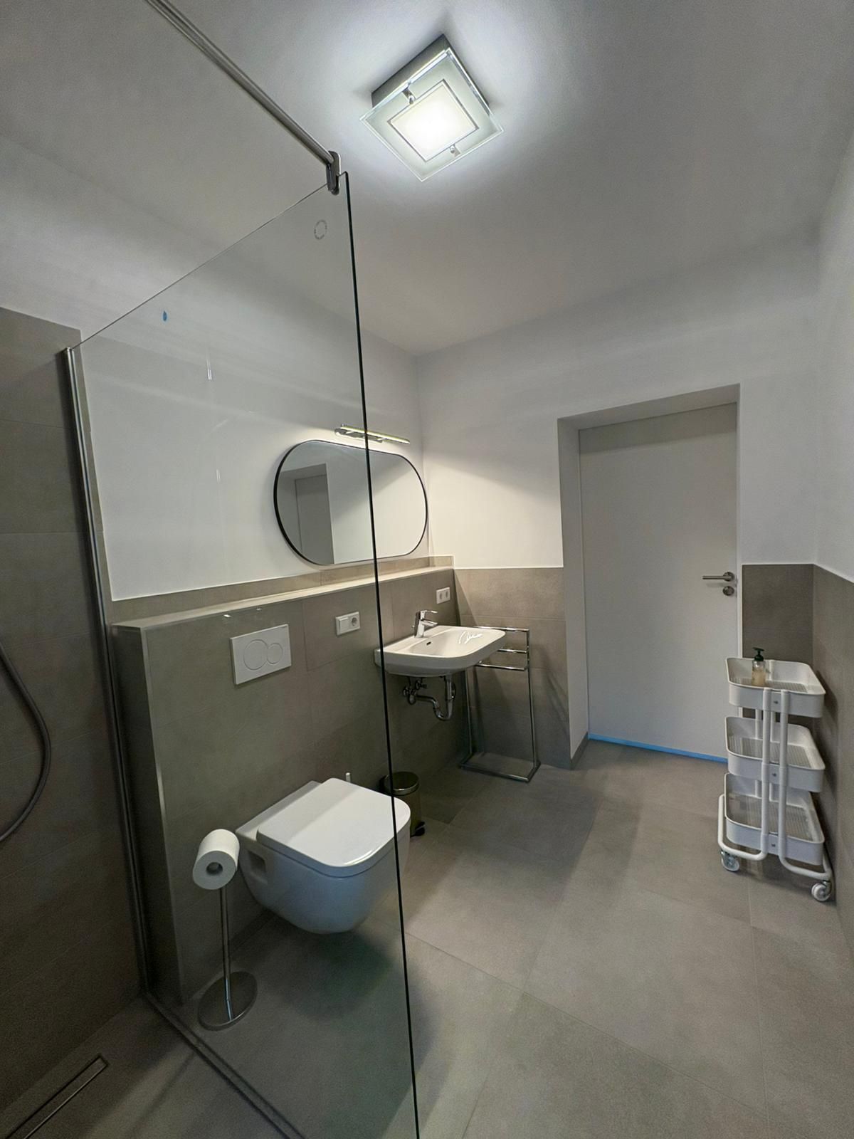 Mainhatten Living | Furnished Living In Frankfurt - 11