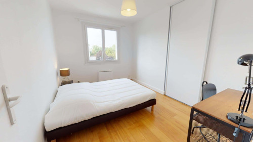 Room in Rue du Rhône, Lyon for 78 m² with 4 bedrooms