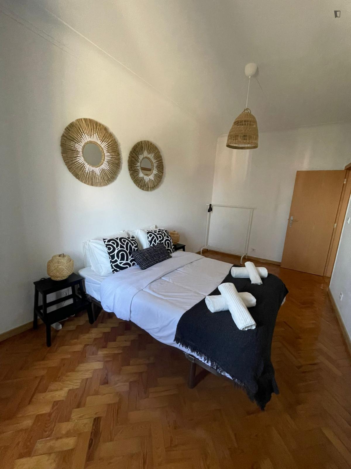 Double Bedroom, With Balcony, In A 4-Bedroom Apartment - 10