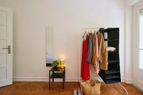 Bedroom in a shared apartment in Lisbon - Room 1 - Gallery - 3
