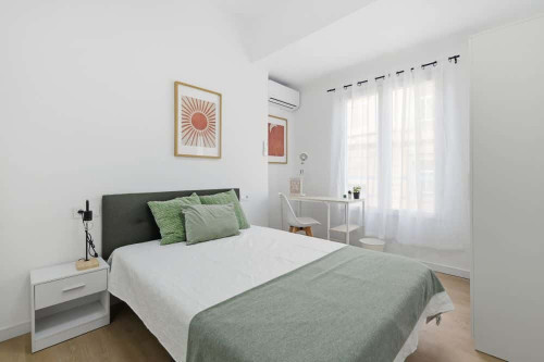 Tranquila habitación doble en el centro