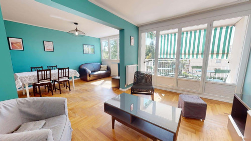 Room in Chemin de la Pomme, Tassin-la-Demi-Lune for 111 m² with 4 bedrooms - Gallery - 12