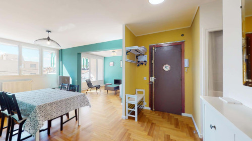 Room in Chemin de la Pomme, Tassin-la-Demi-Lune for 111 m² with 4 bedrooms - Gallery - 4