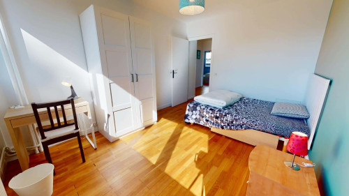 Room in Chemin de la Pomme, Tassin-la-Demi-Lune for 111 m² with 4 bedrooms - Gallery - 13