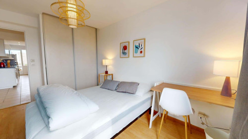 Room in Avenue Viviani, Lyon for 77 m² with 4 bedrooms - Gallery - 3