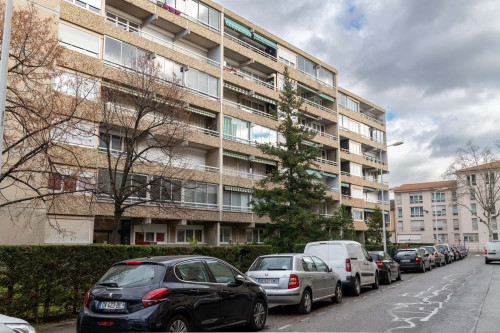 Room in Rue de Montagny, Lyon for 69 m² with 3 bedrooms - Gallery - 8