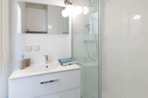 Room in Rue de Montagny, Lyon for 69 m² with 3 bedrooms - Gallery - 11