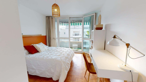 Room in Rue de Montagny, Lyon for 69 m² with 3 bedrooms - Gallery - 2