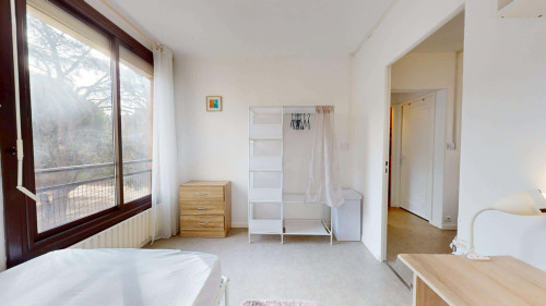 Room in Rue Vincent Van Gogh, Toulouse for 82 m² with 4 bedrooms - Gallery - 21