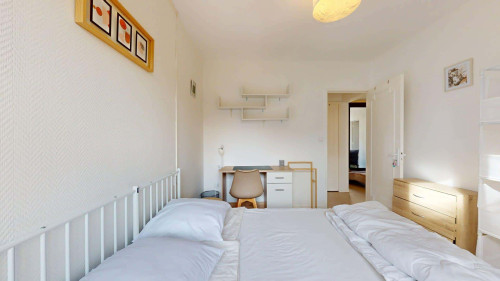Room in Rue Vincent Van Gogh, Toulouse for 82 m² with 4 bedrooms - Gallery - 18