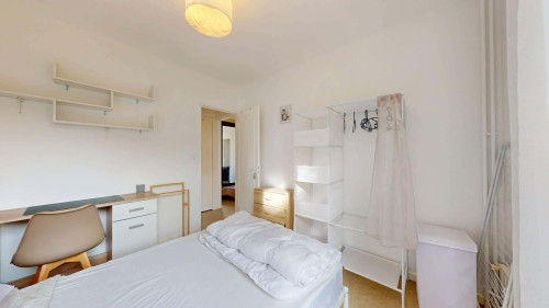 Room in Rue Vincent Van Gogh, Toulouse for 82 m² with 4 bedrooms - Gallery - 19