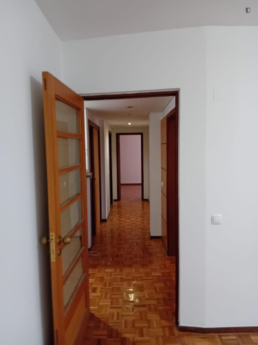 Comfy Double Bedroom close to Monsanto National Forest Park - Gallery - 4