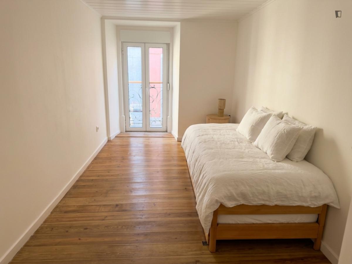 Stylish Two-Bedroom Flat With A Balcony In Rato - 2