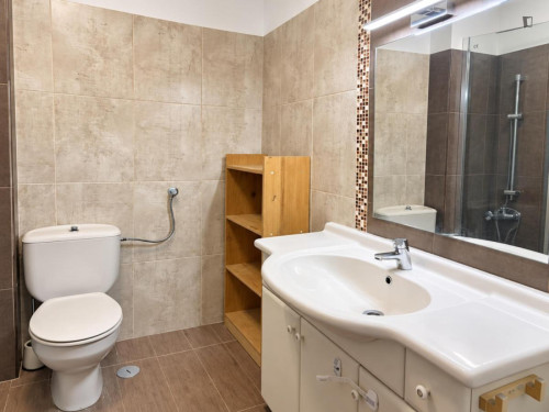 Luminous 2 Bedroom Apartment with a balcony close to Atlantic - University Higher Institution - Gallery - 5