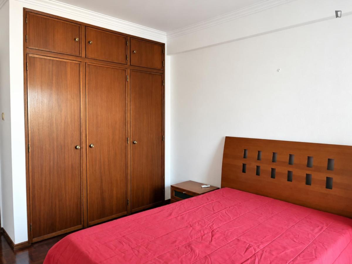 Luminous 2 Bedroom Apartment With A Balcony Close To Atlantic - University Higher Institution - 10