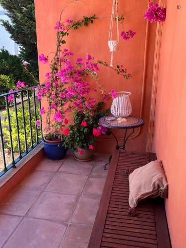 Lovely bedroom in comfy apartment in Estoril - Gallery - 5