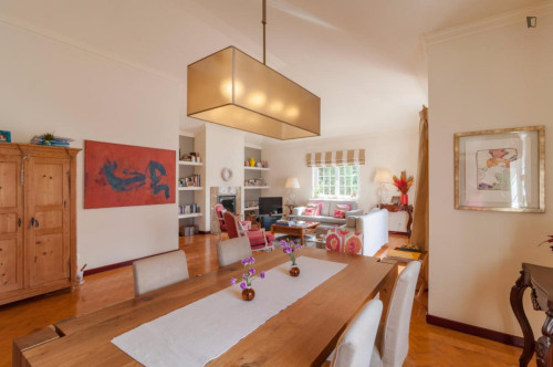 Lovely bedroom in comfy apartment in Estoril - Gallery - 20