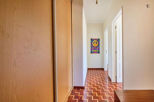 Inviting single bedroom with a balcony, in Lumiar - Gallery - 12