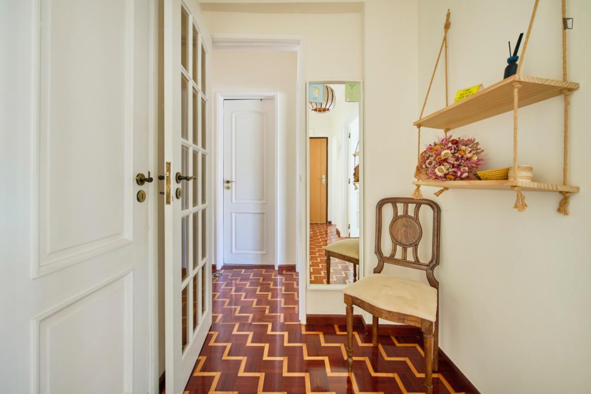 Inviting Single Bedroom With A Balcony, In Lumiar - 21
