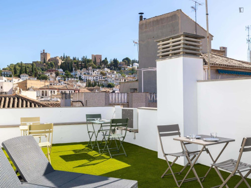 Apartment in Calle Piedra Santa, Granada for 30 m² with 1 bedroom - Gallery - 3