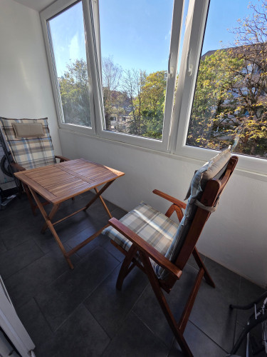 Fully furnished apartment in a central location, 5 minutes to the U1 subway station Rotkreuzplatz