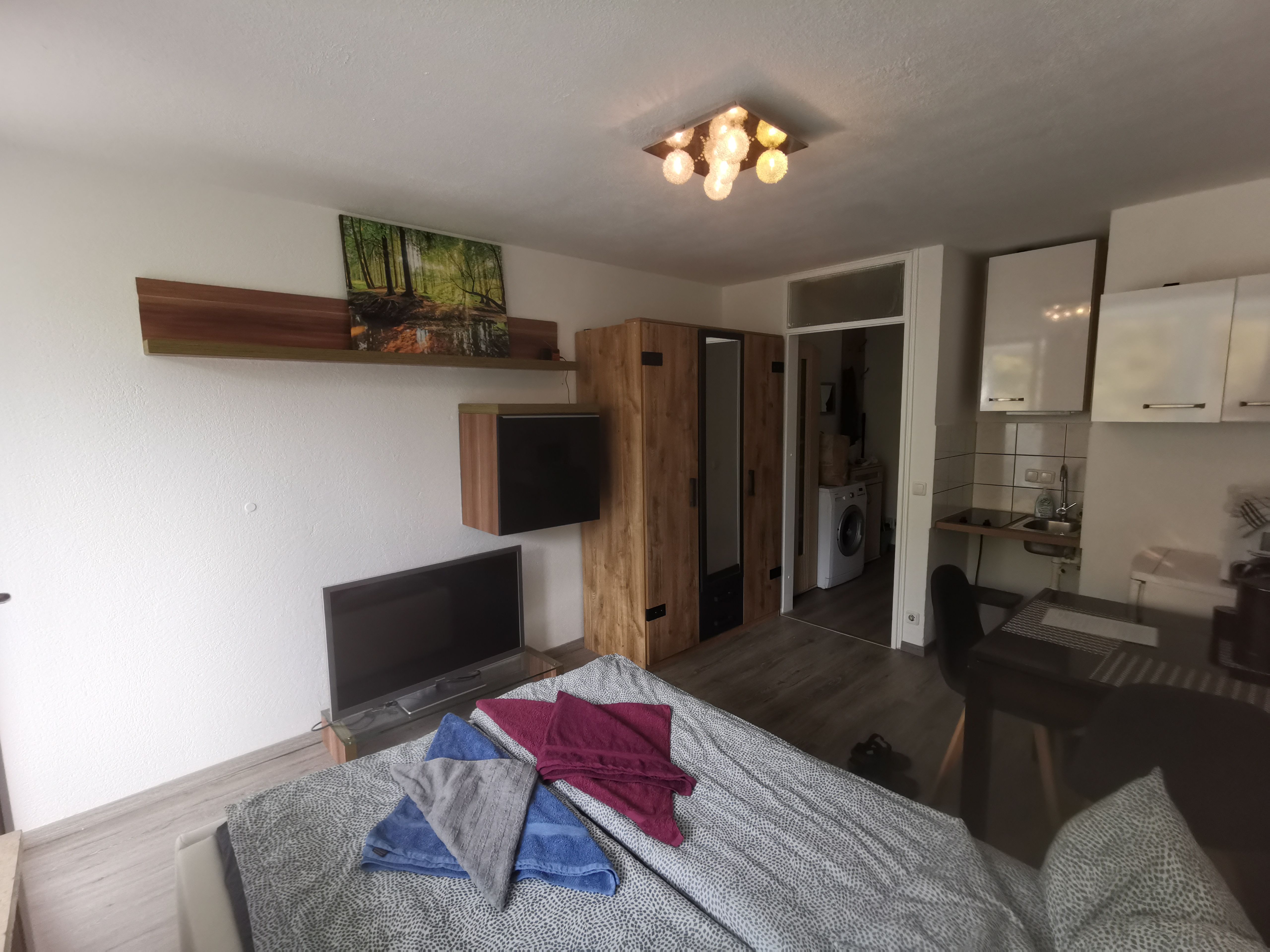Fully Furnished Apartment In A Central Location, 5 Minutes To The U1 Subway Station Rotkreuzplatz - 3