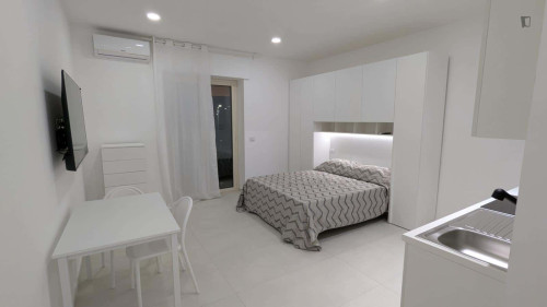Apartment in Viale Marco Polo, Catania for 25 m² - Gallery - 3