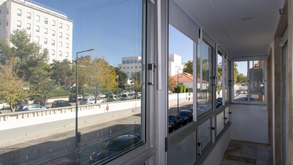 Bright And Welcoming Bedroom In Central Lisbon - 1