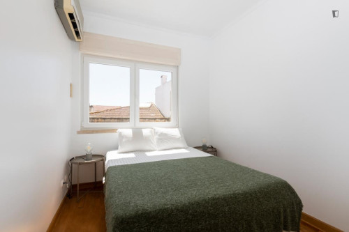 Typical 2-bedroom apartment in Campo de Ourique - Gallery - 11