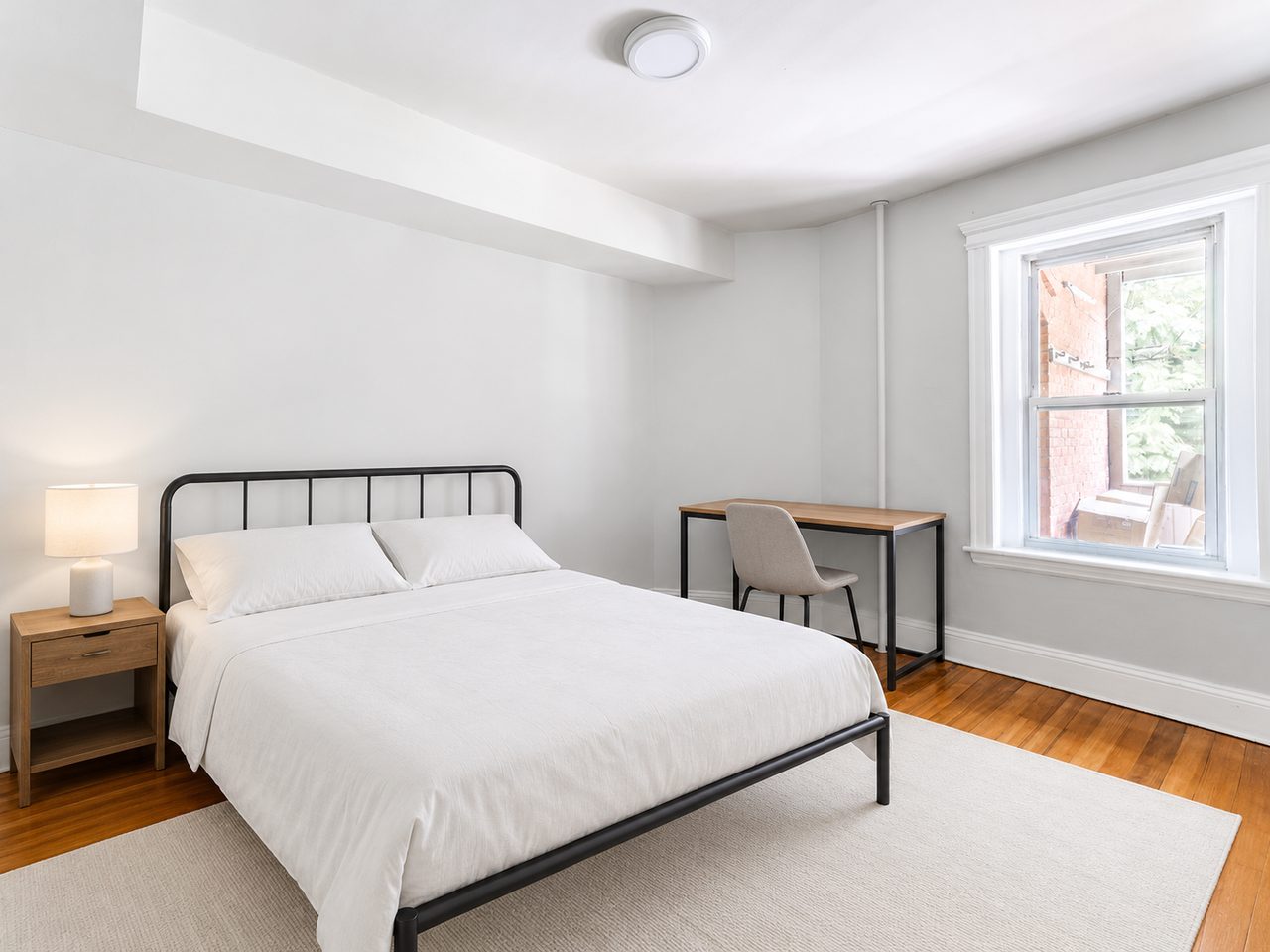 #1923: Brookline - Queen Bedroom E - 10