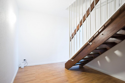 Bright single bedroom in a student flat, in Wersten