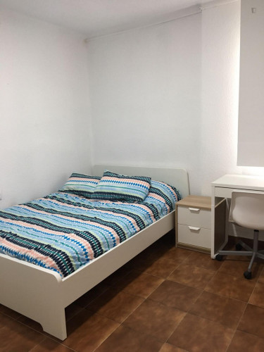 3 bedroom apartment close to Blasco Ibañez