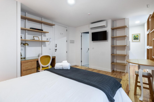 Modern and charming studio in Montarroio