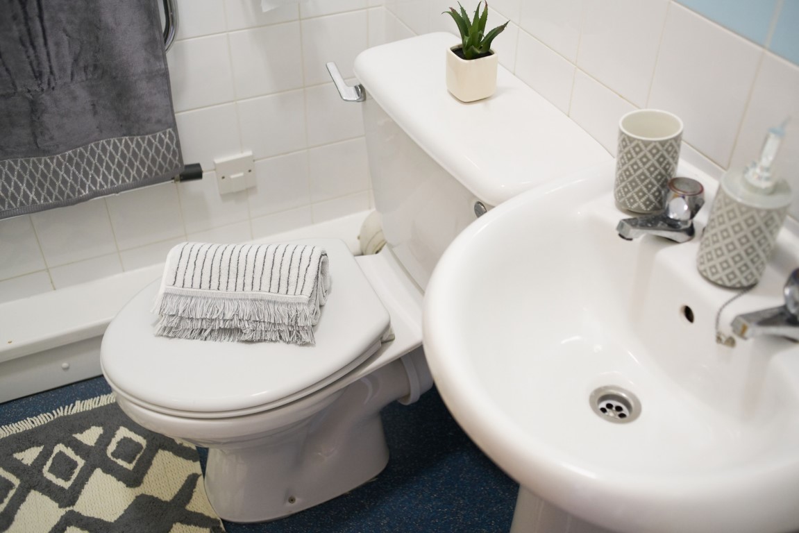  Deluxe Double En-Suite  -  Trinity Student Village  - Gallery -  15