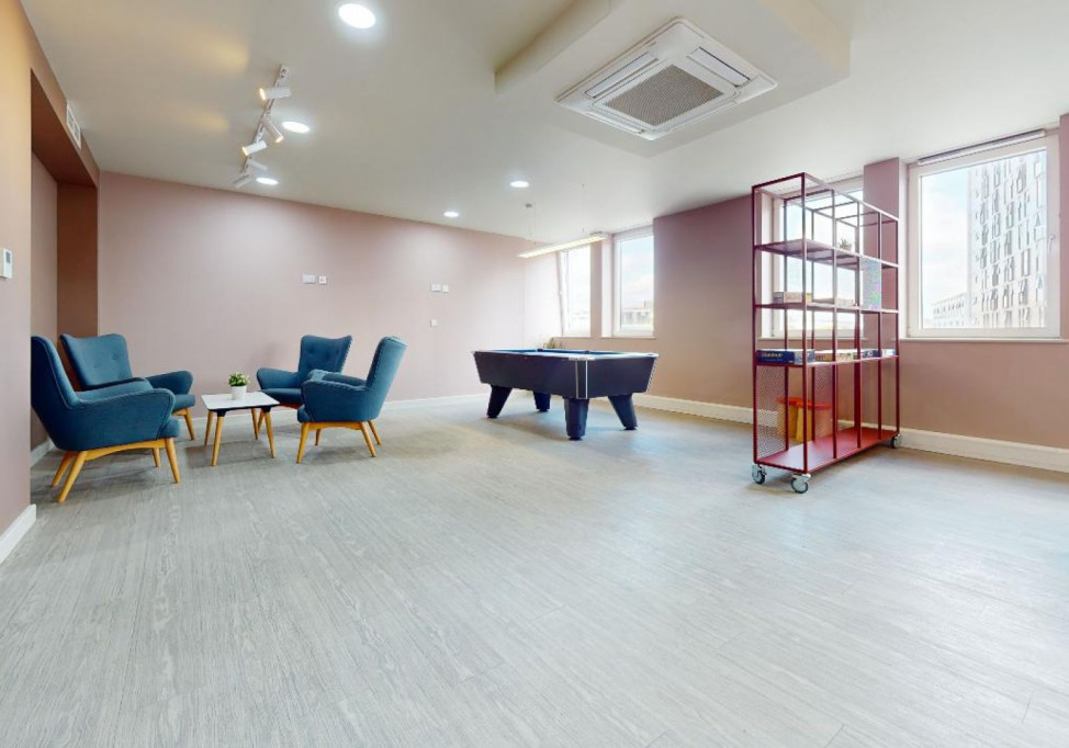IQ Newland House