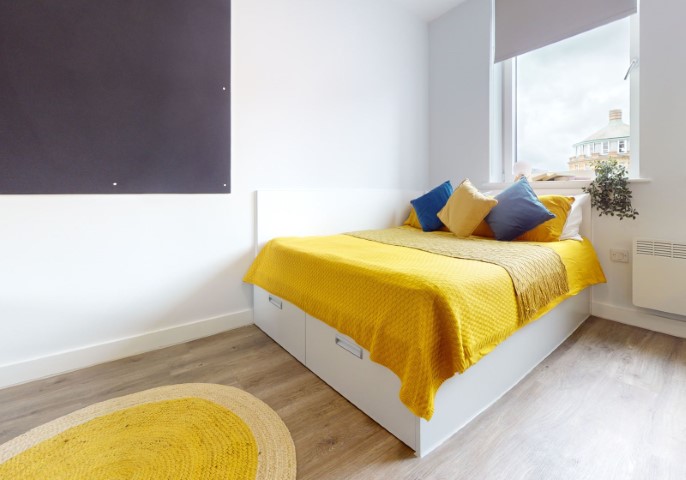  Bronze Studio Premium  -  IQ Newland House  - Gallery -  1