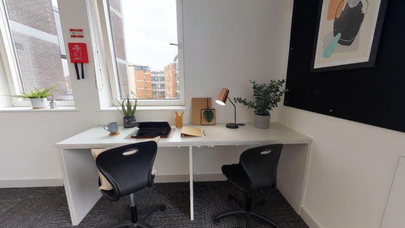  Gold Studio Premium  -  IQ Newland House  - Gallery -  4