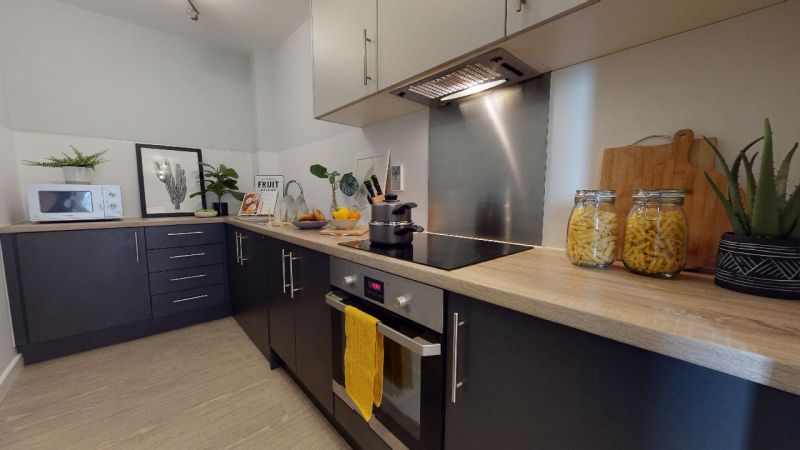  Silver 2 Bed Apt Plus  -  IQ Newland House  - Gallery -  3