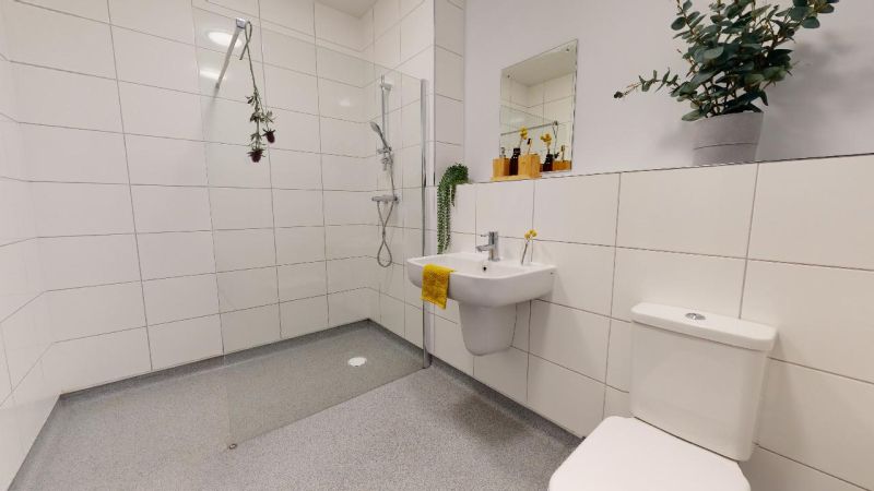  Silver 2 Bed Apt Plus  -  IQ Newland House  - Gallery -  4